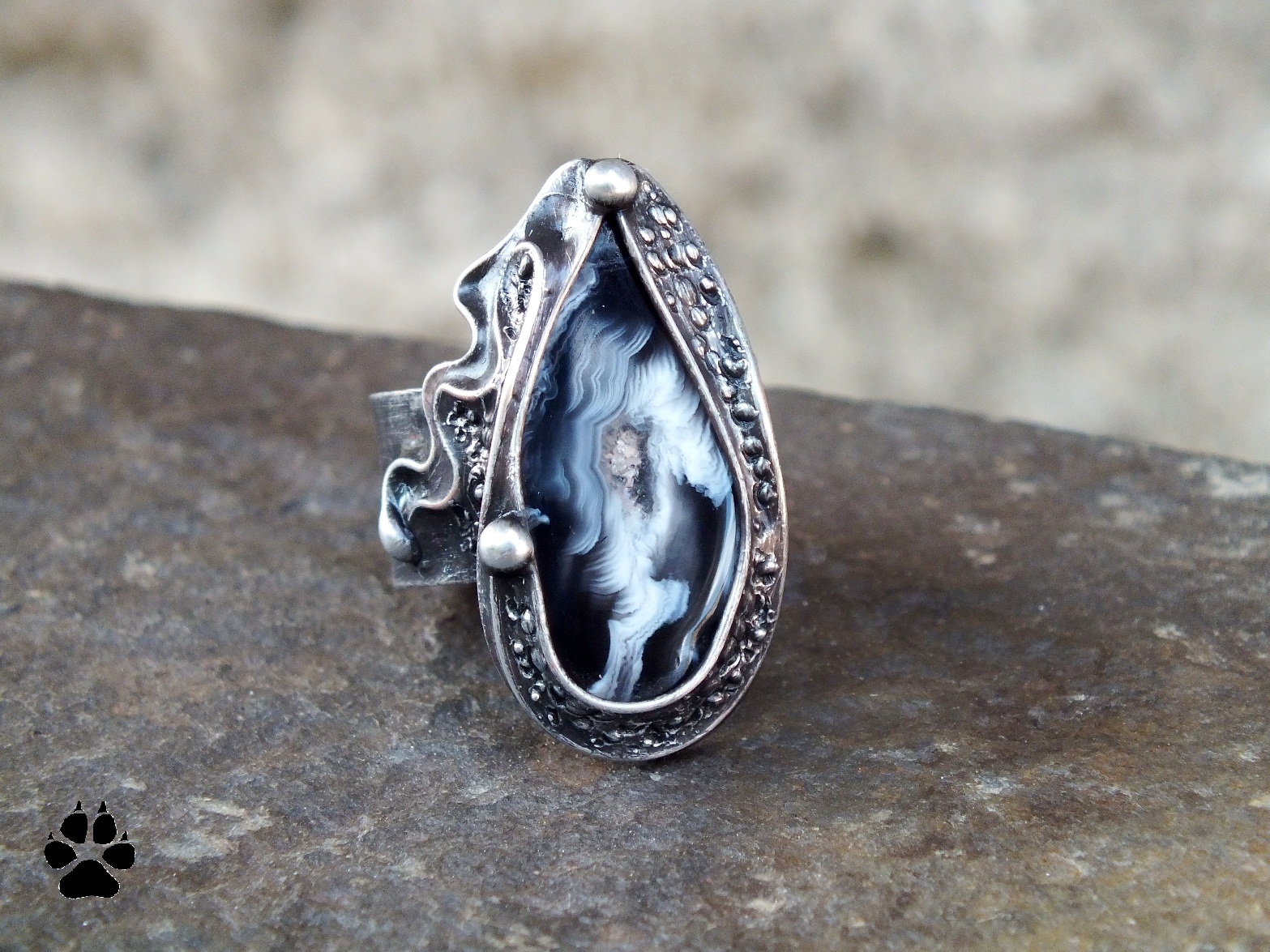 Král noci - achát peříčkový