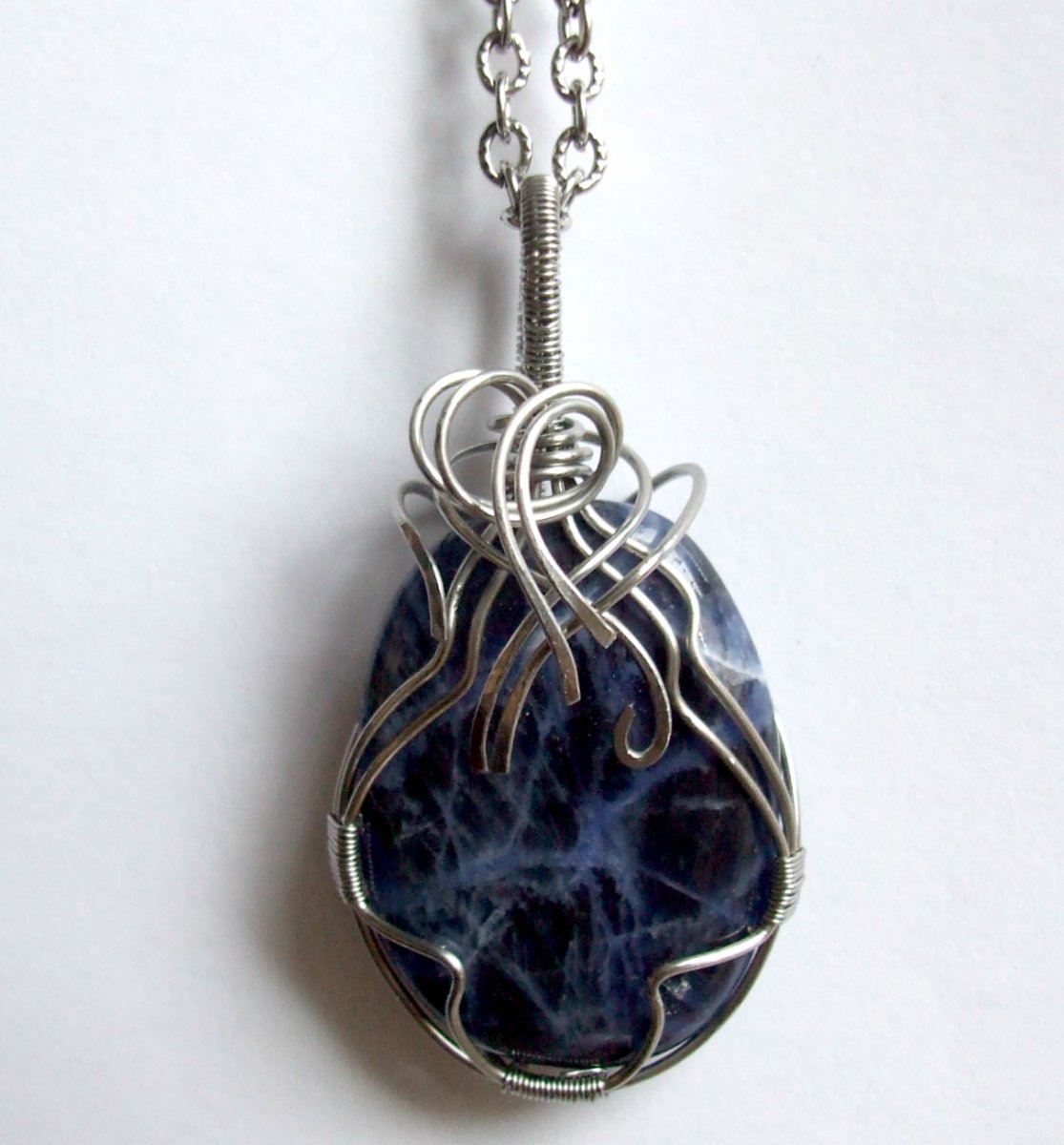 SODALIT POSILUJÍCÍ.