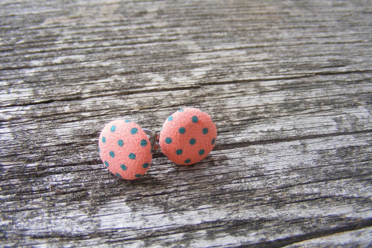 Puňtíkaté - lososové světlé