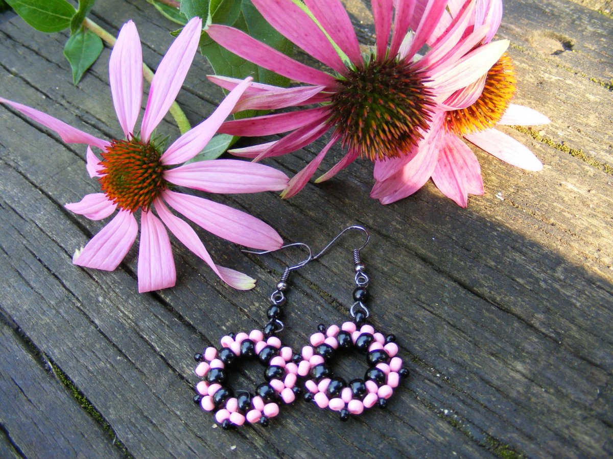 Korálkové naušnice - starorůžové