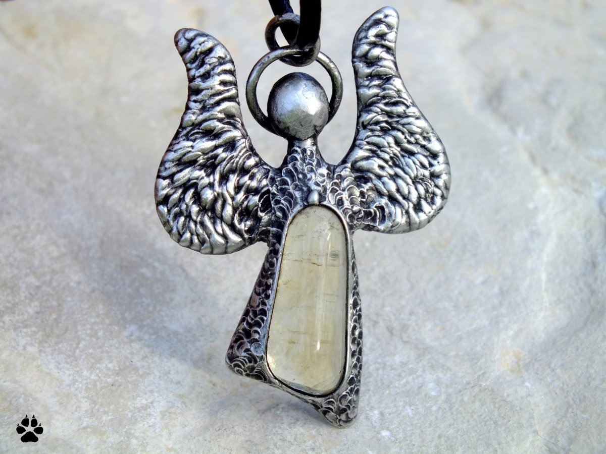 Andělíček s citrínem na přání