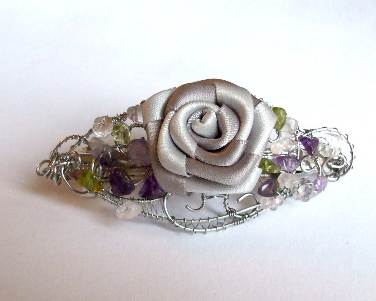 Sponka vlasová s polodrahokamy.