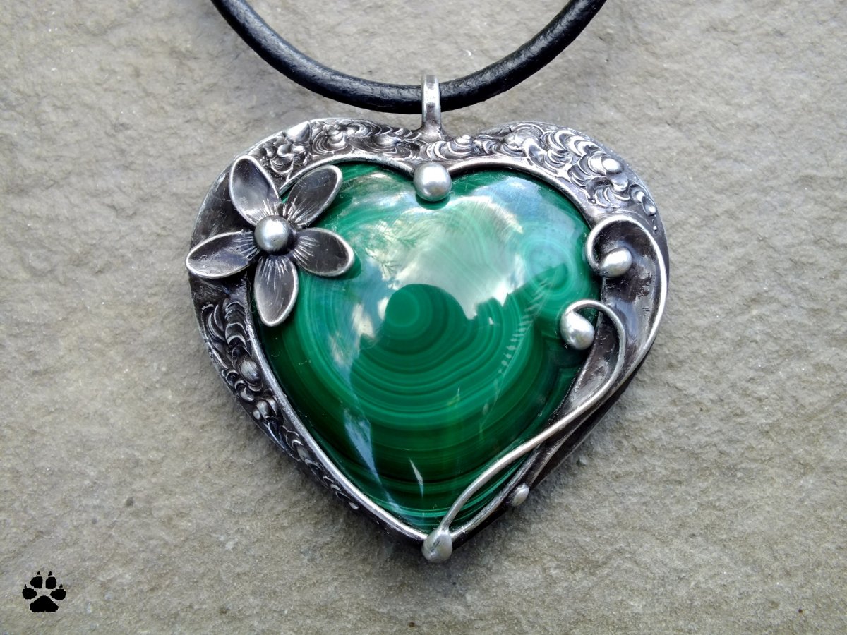 Kruhy v obilí - malachitové srdce