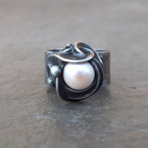 Prsten s říční perlou