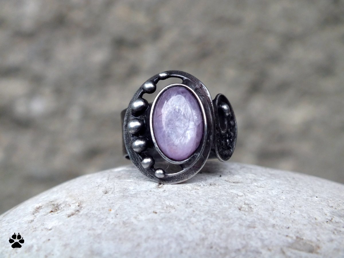 V barvách šeříku - prsten s kunzitem