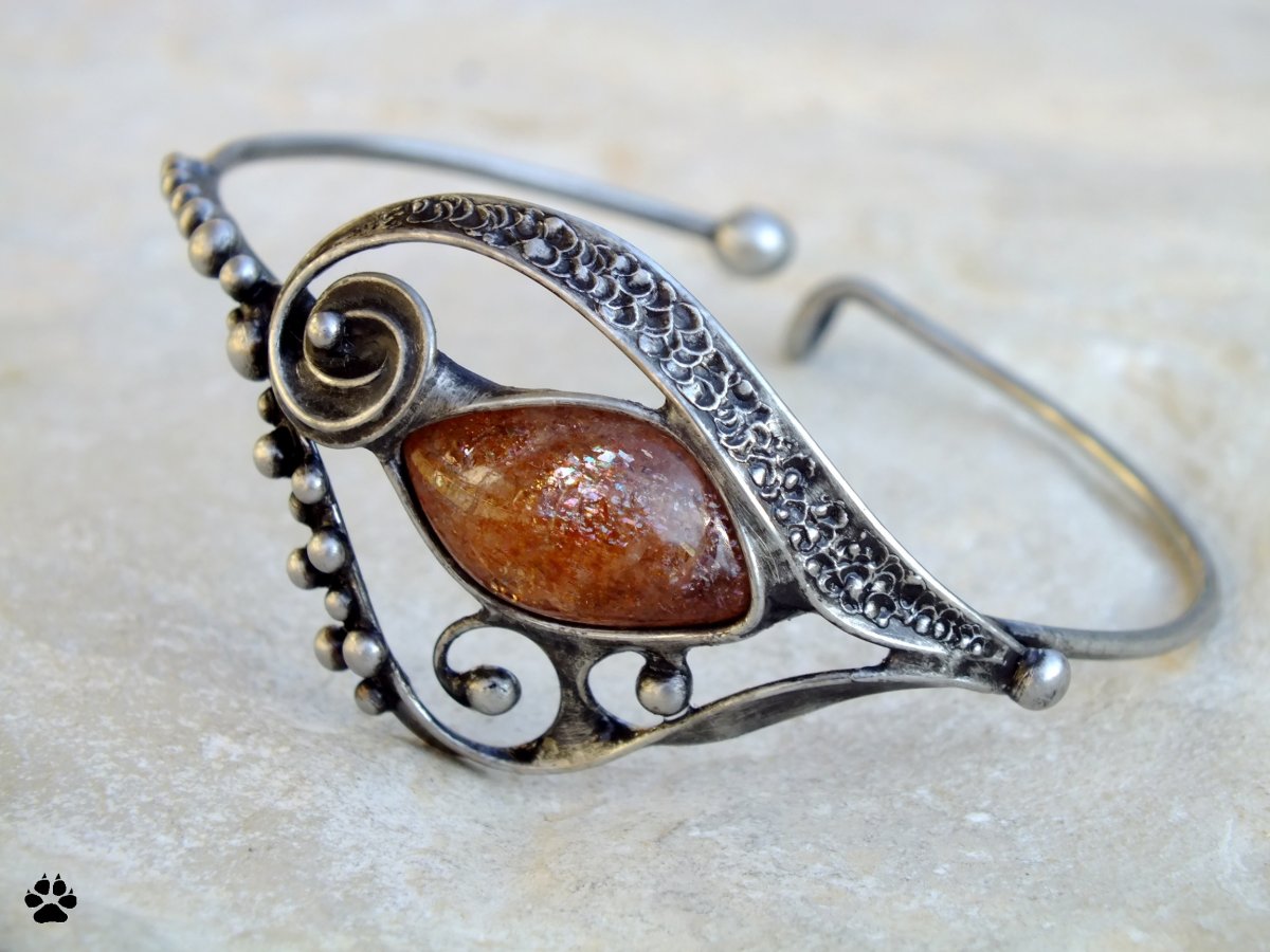 Sluneční paprsky - náramek se slunečním kamenem