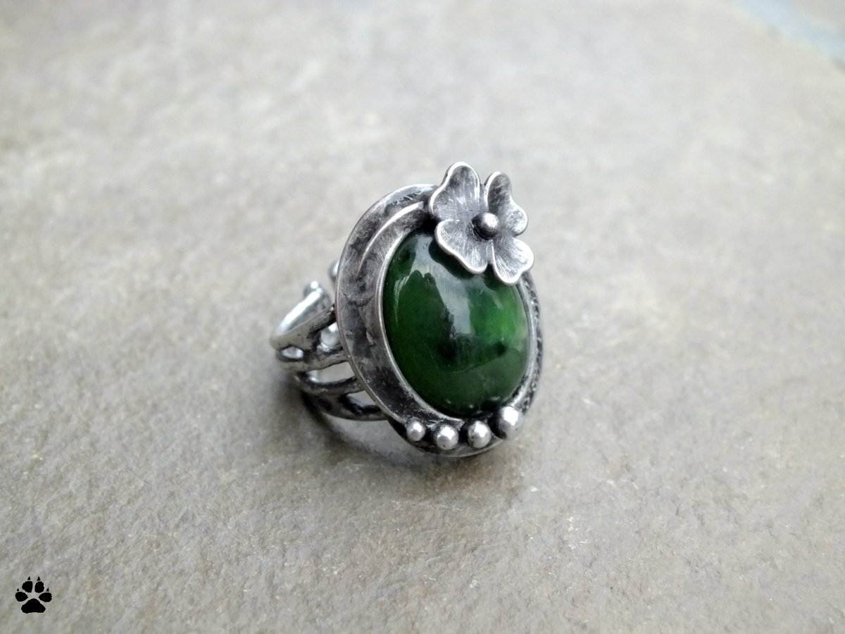 Prstýnek čtyřlístkový - jadeit/nefrit