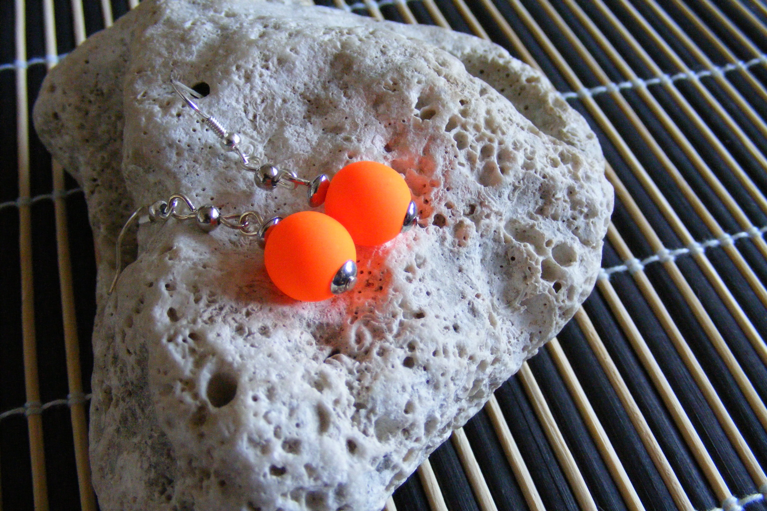 Neon - oranž kulička