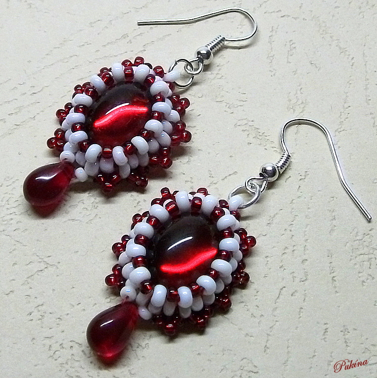 Náušnice s rudou kapkou