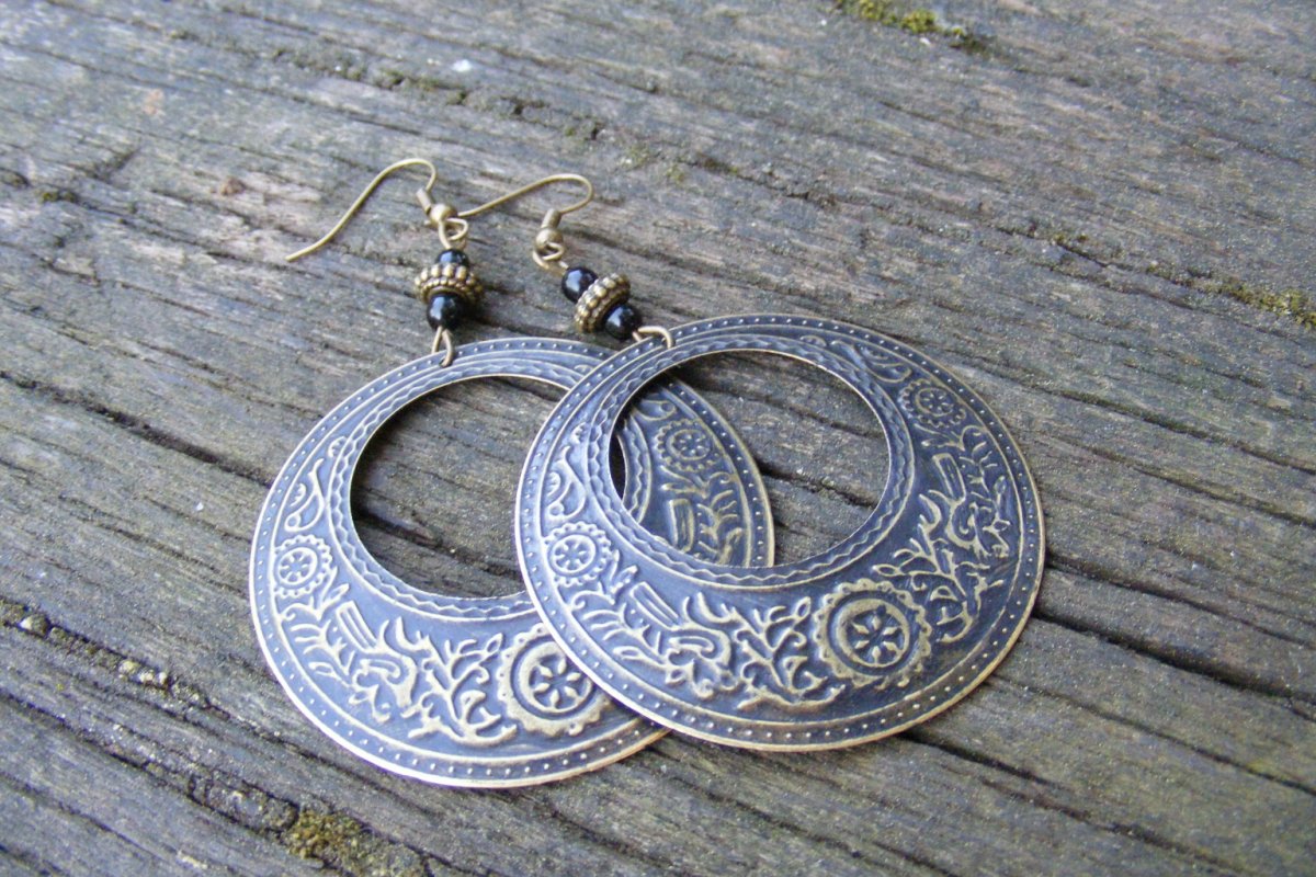 Velké kruhy - černé