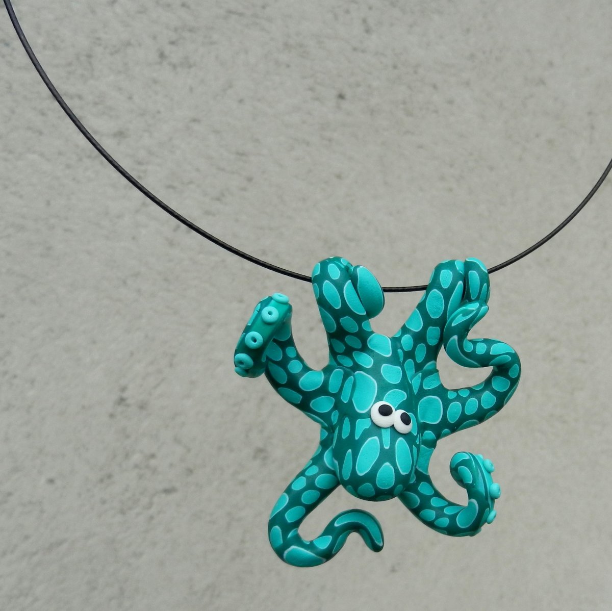 Chobotnička petrolejová