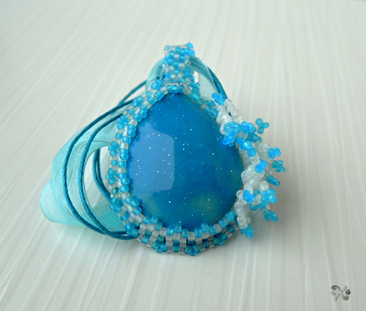 Tyrkysová slza naděje