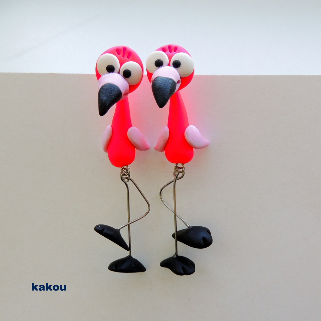 skrz ucho - plameňák