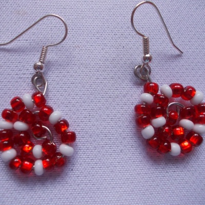 náušnice spirála červeno bílá