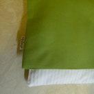Plněný polštářek -zelenkavý