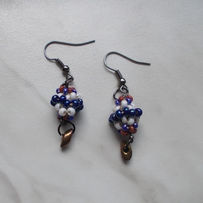 náušnice váleček z korálků