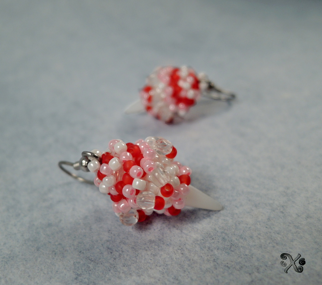 Rococo Pink in White (Bílá v růžové)