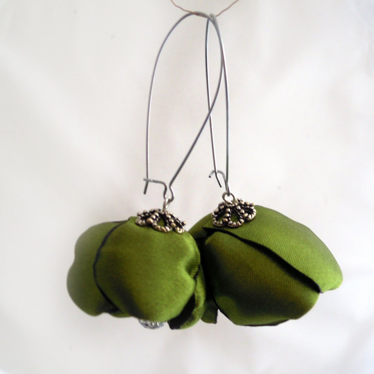 Náušnice: Tmavě zelené květy