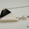 Náhrdelník Trojúhelník s říční perlou