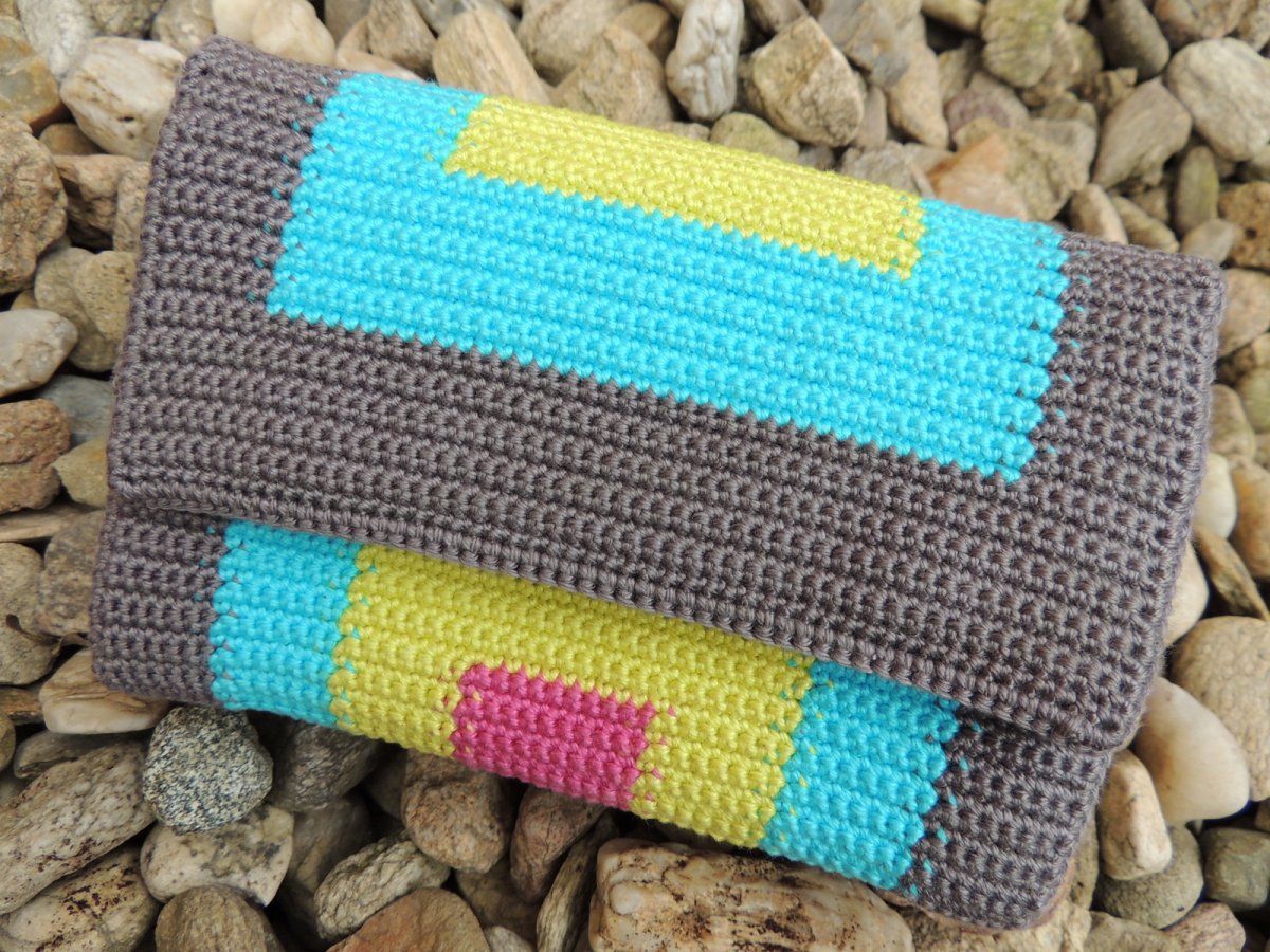 Háčkovaná peněženka