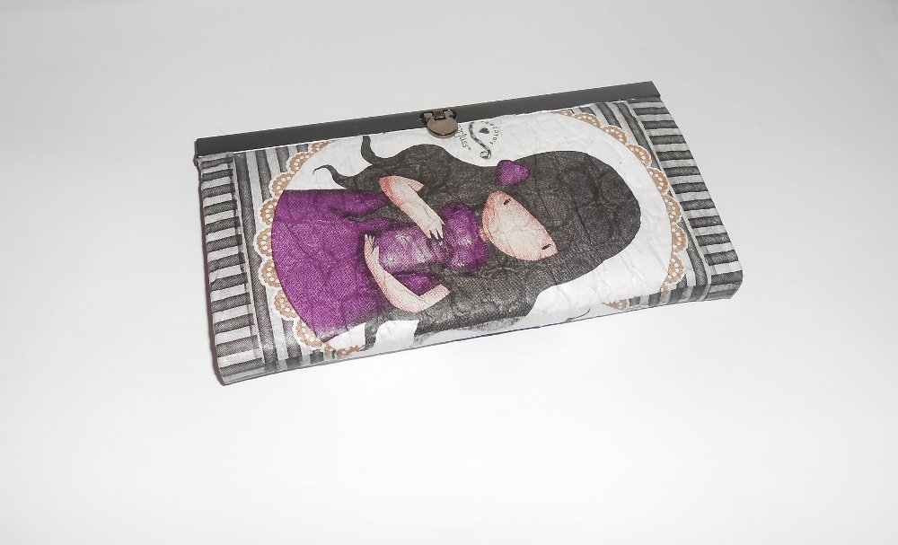 Peněženka-děvčátko