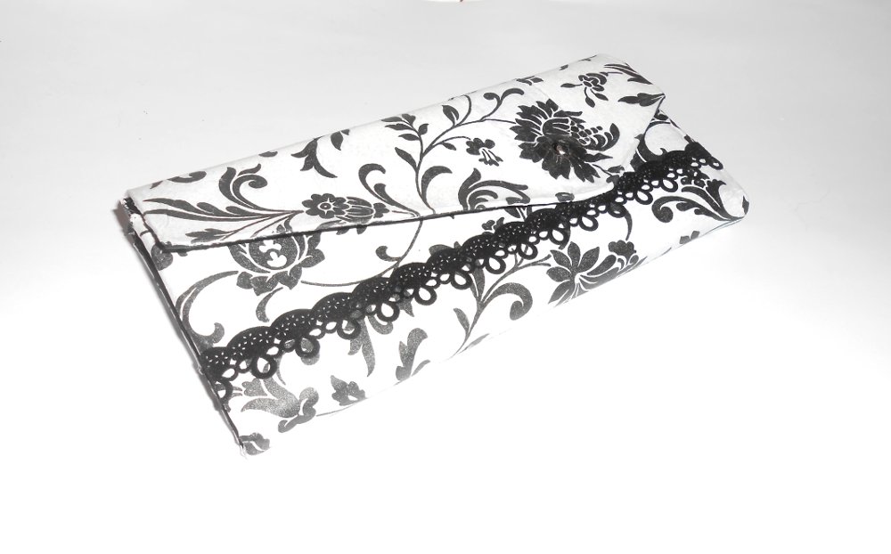 Peněženka-Black end white