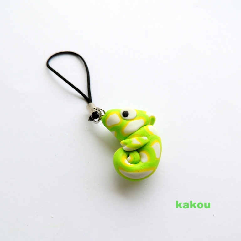 přívěsek na mobil chameleon