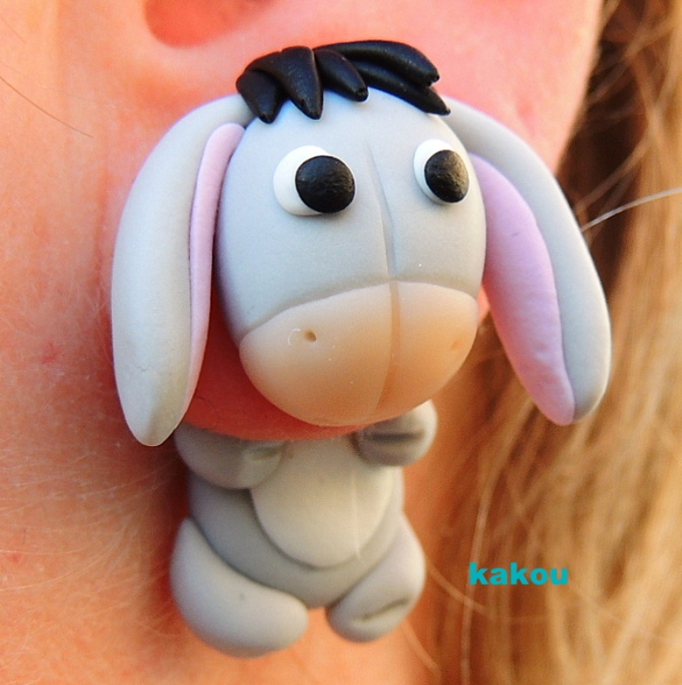 náušnice skrz ucho - oslíci šedí