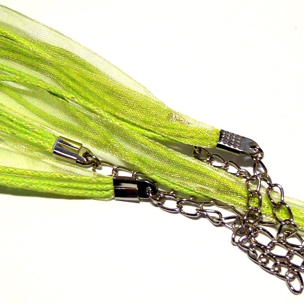 Návleková šňůrka s organzou - žlutozelená