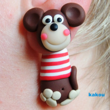 náušnice skrz ucho - opičky