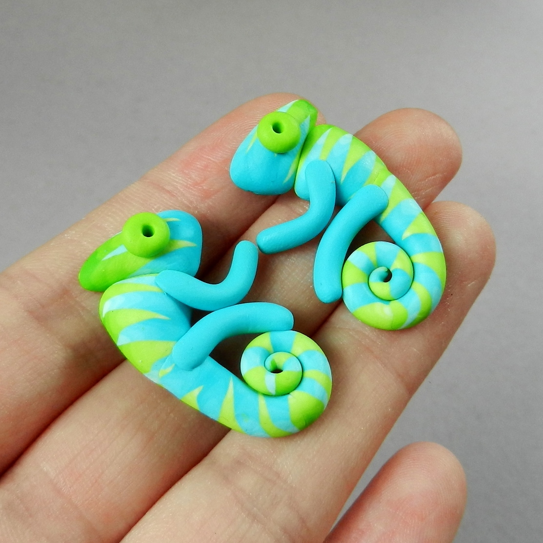 Zelenotyrkysoví chamíci do ucha