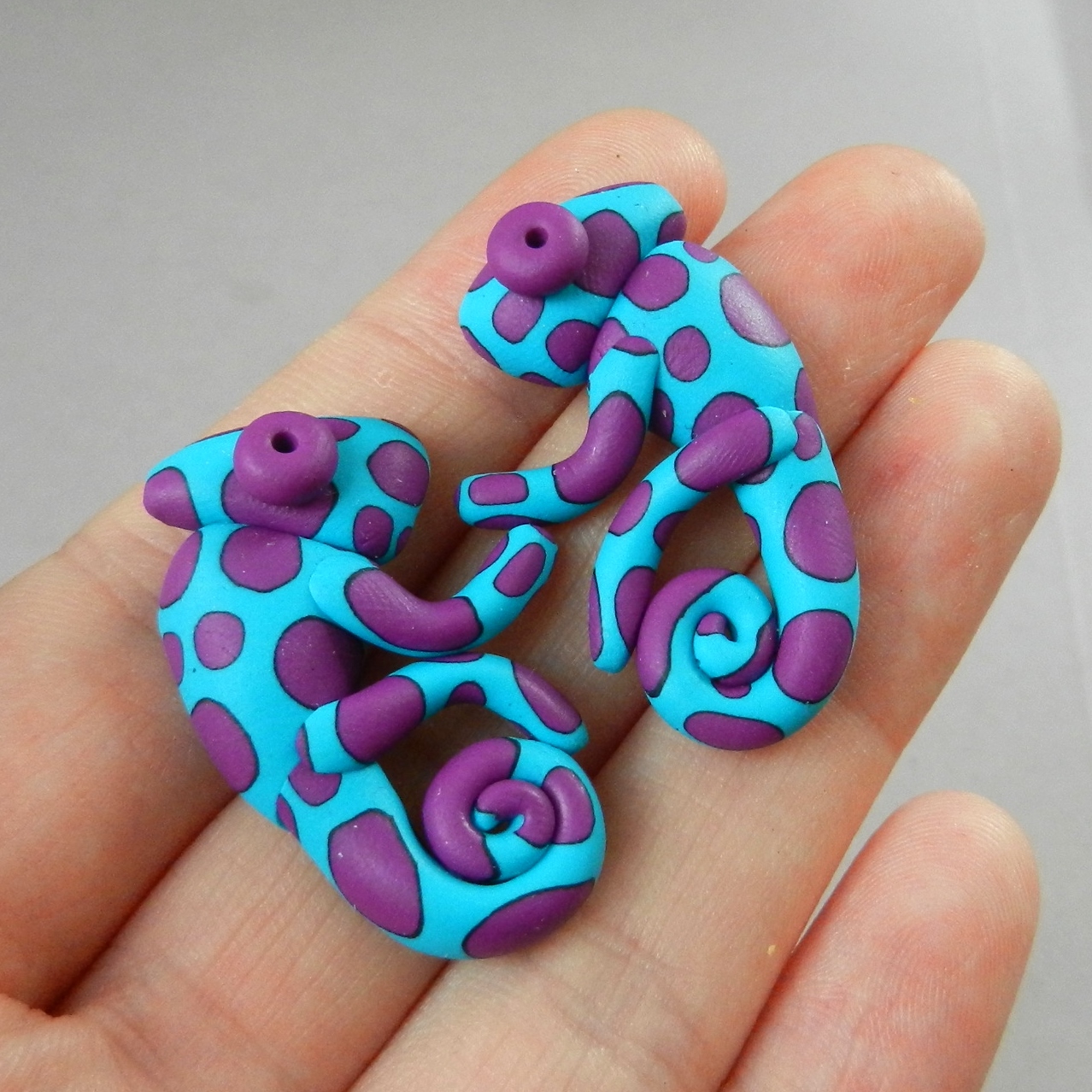 Kontrastní chamíci do ucha