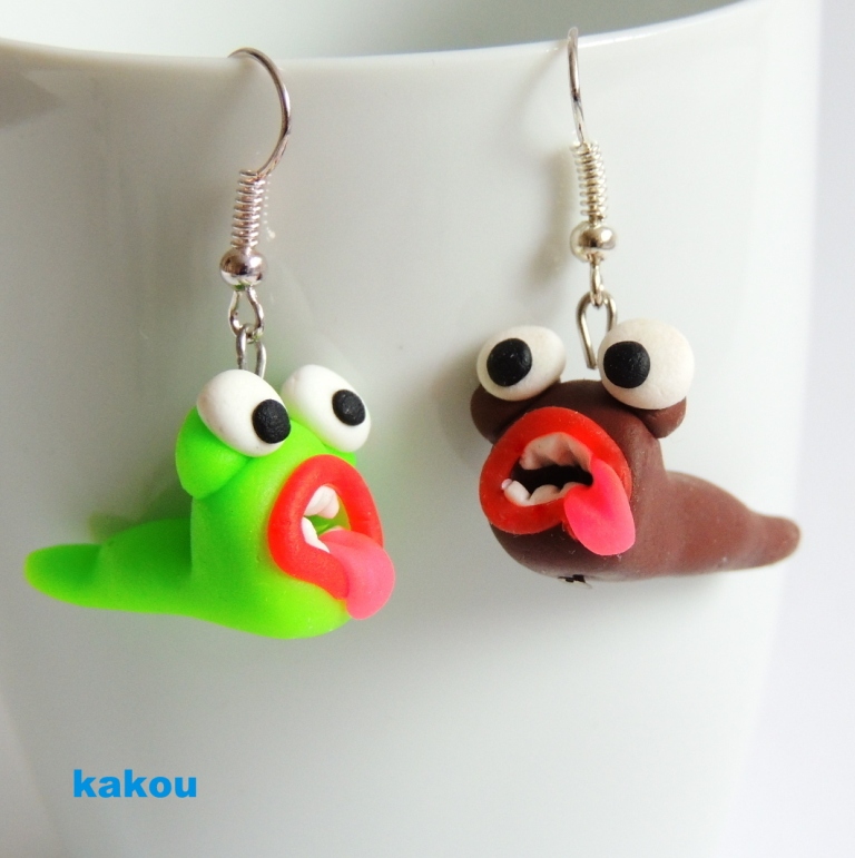 slimák ze Španělska potkal toho  Českého :)