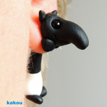 náušnice skrz ucho - tapír