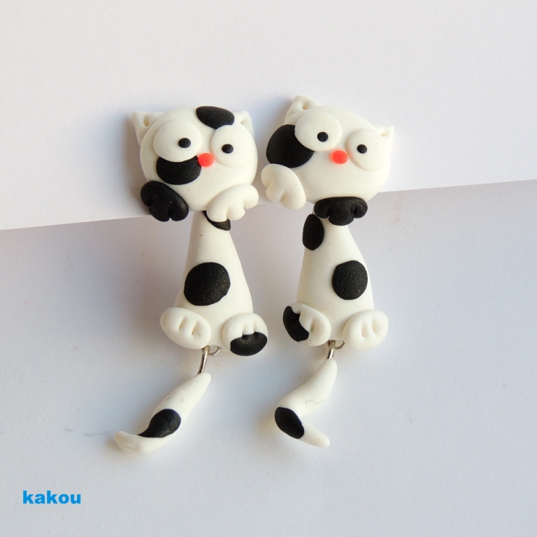 náušnice kočka vytřeštěná flekatá