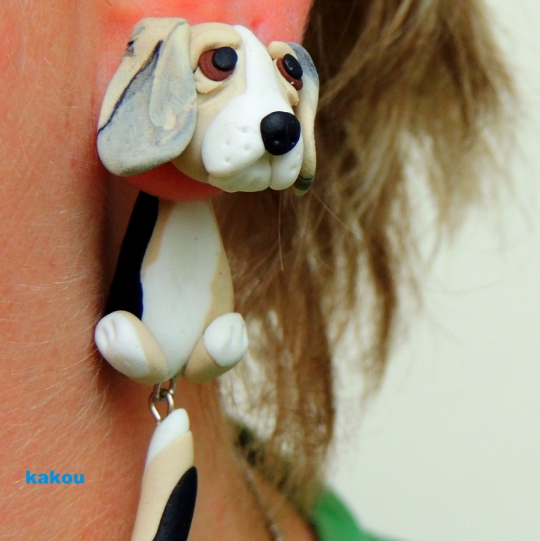 náušnice bígl 2- skrz ucho 