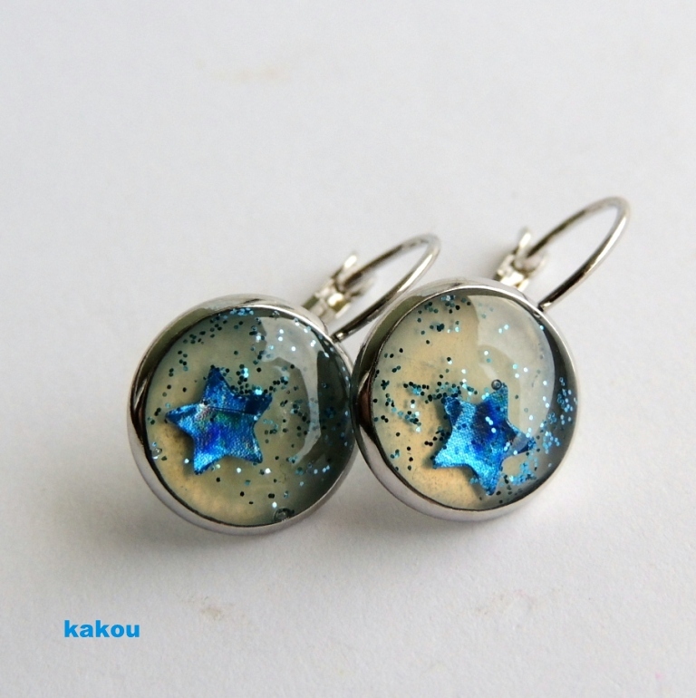 náušnice s modrou hvězdičkou
