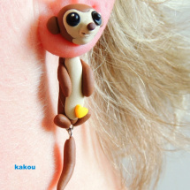 náušnice skrz ucho - surikata