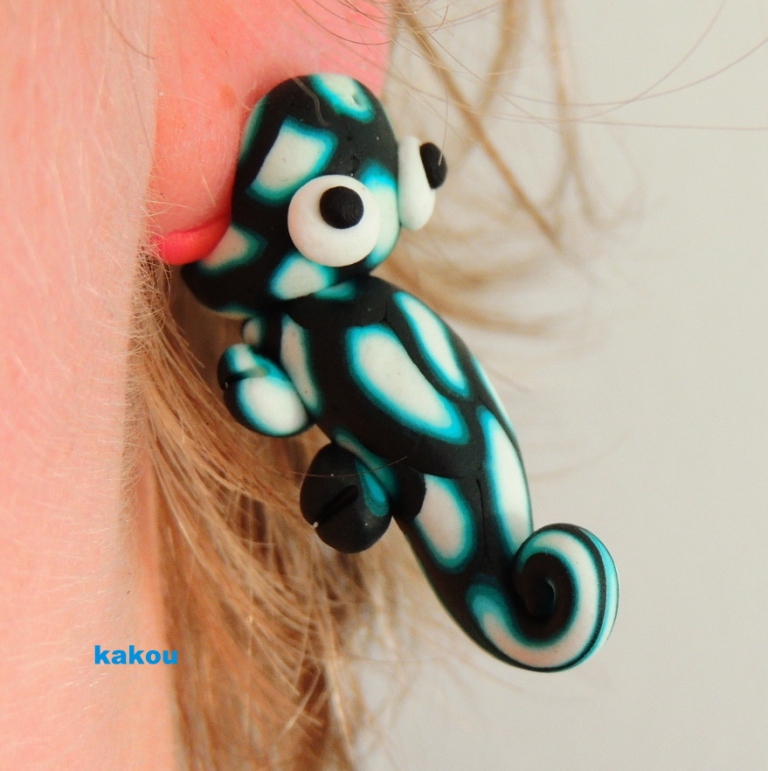 náušnice zakousnutí chameleoni černo/zelení