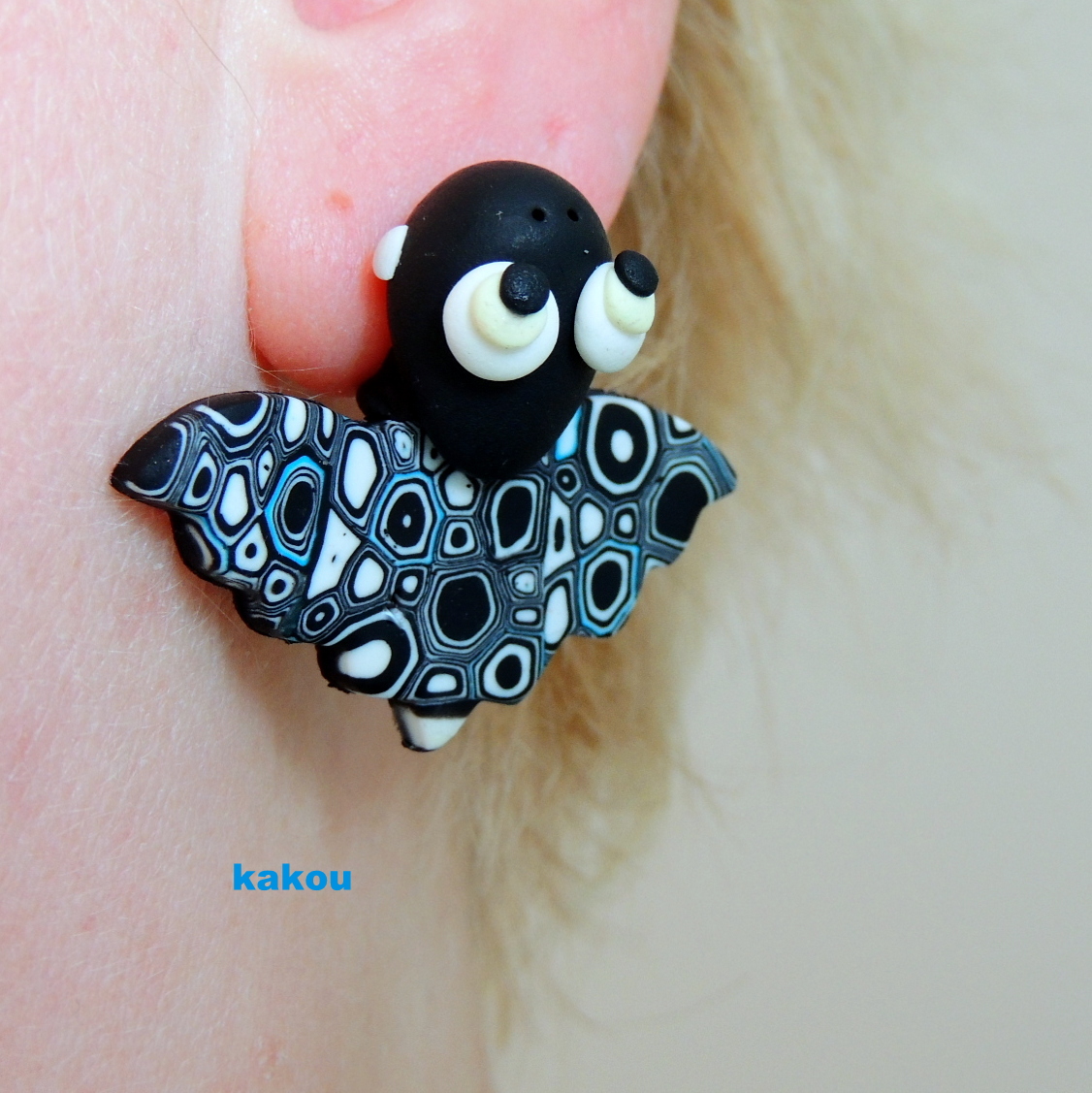 potvůrka kousavá - netopýr retro