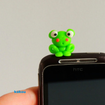Ozdoba na mobil či tablet - žába