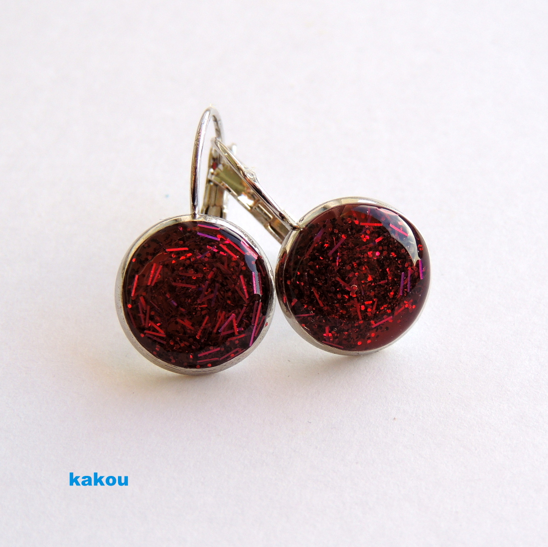 náušnice s pryskyřicí - 12mm tm.červená