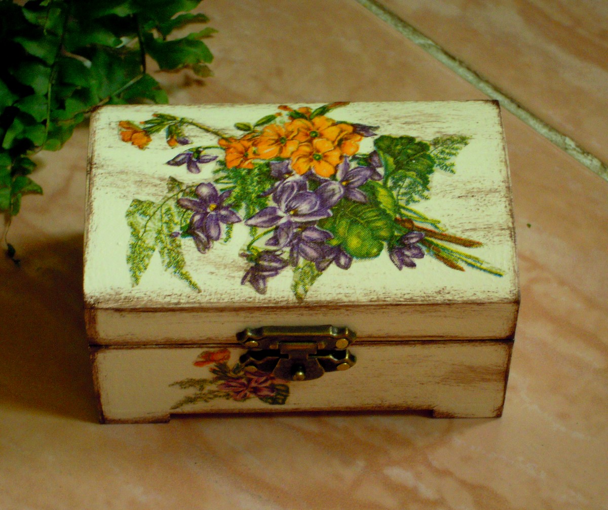 Kytička s fialkami. DTČ-4 