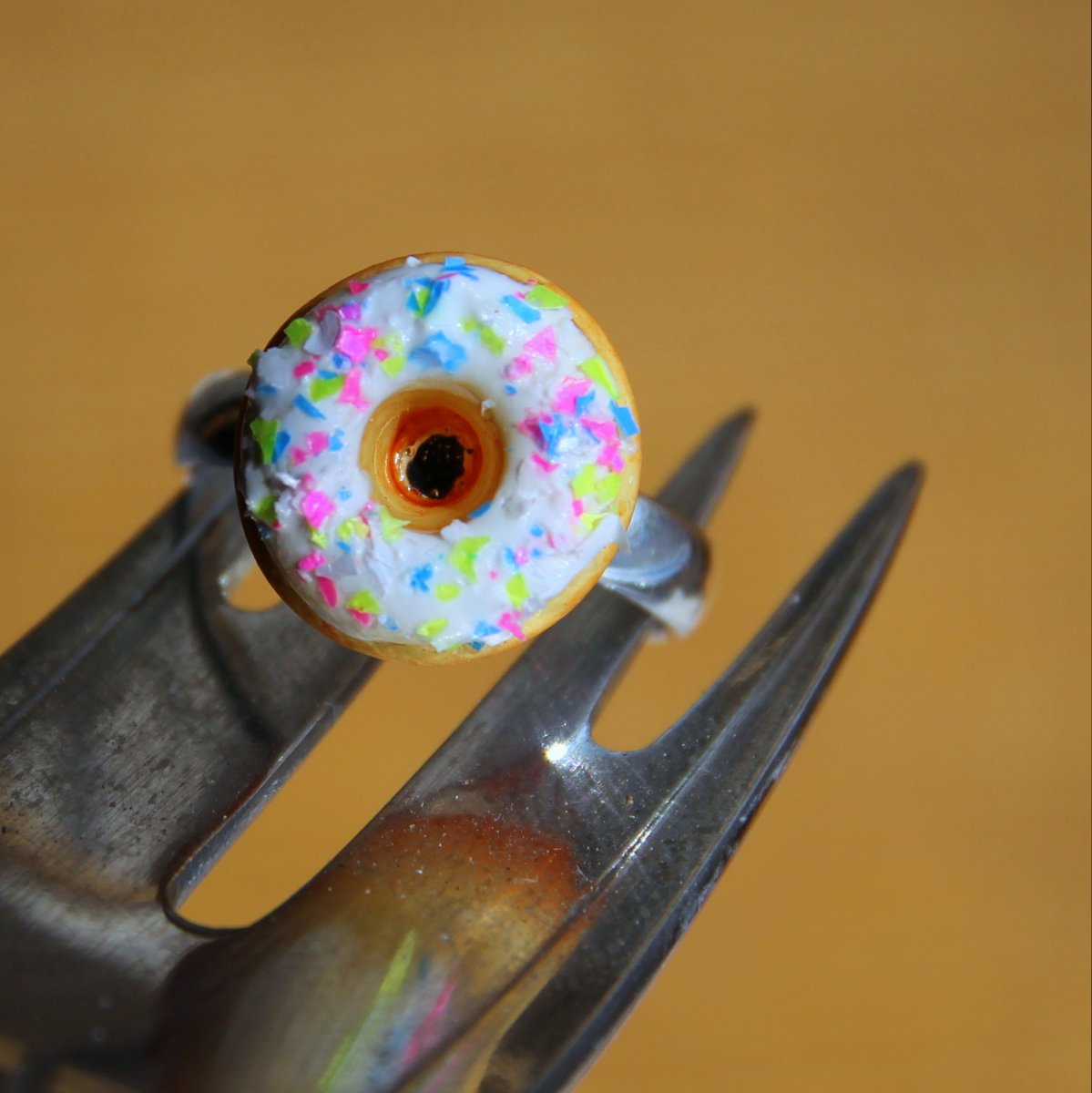 Barevný donutek (dětská velikost,roztažitelný)