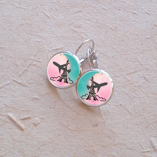 Cesta do Paříže - visací