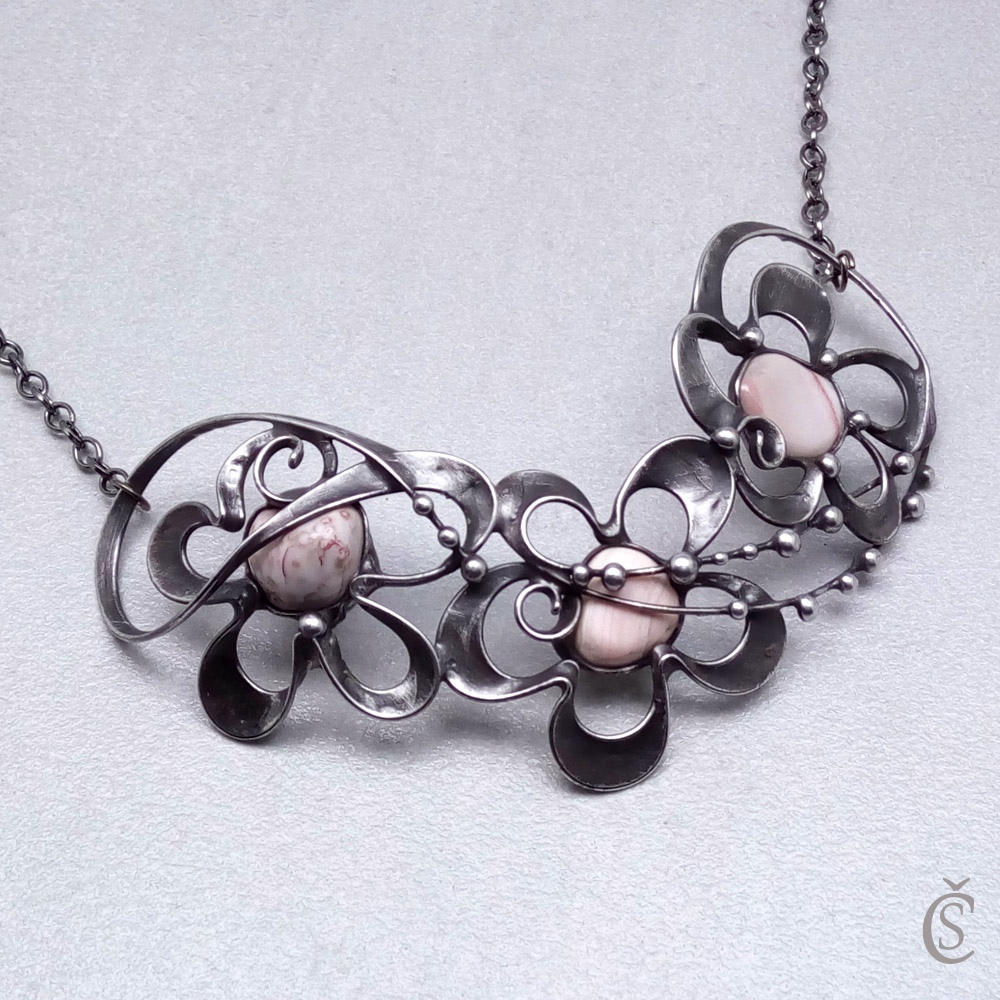 Květinový náhrdelník - Achát Botswana