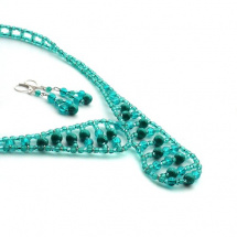 Smaragdový bezozdobný náhrdelník + náušnice