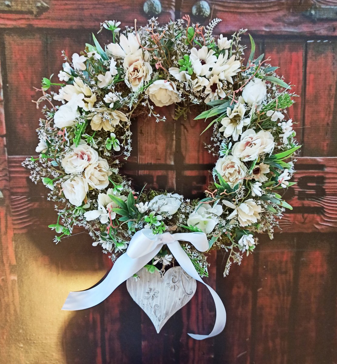 Věneček s plechovým srdcem