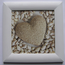Obrázek dřevěný rám malovaný - 21 x 21 cm  - Srdce z písku