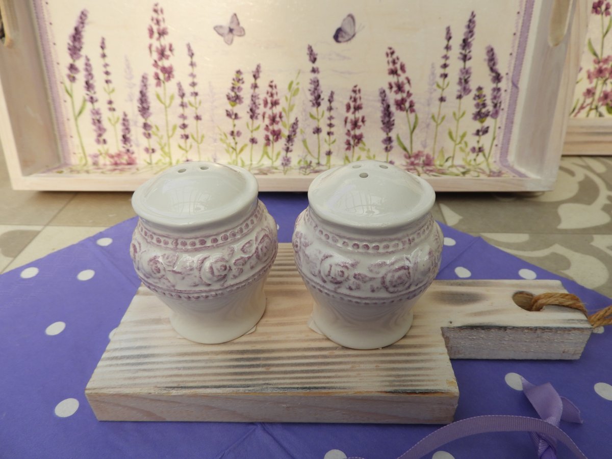 Sada na sůl a pepř romantická s prkénkem růžičky